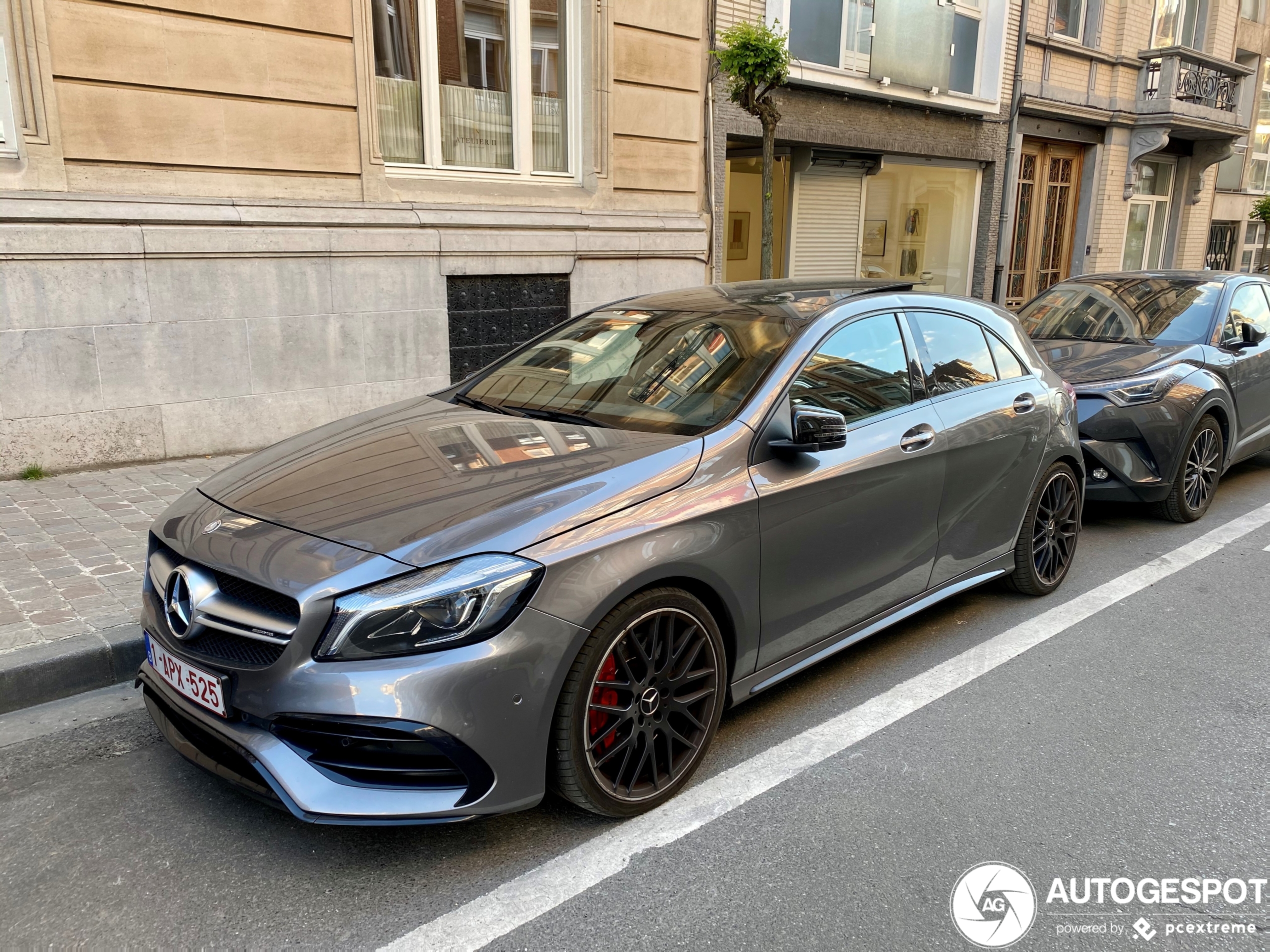 Mercedes-AMG A 45 W176 2015