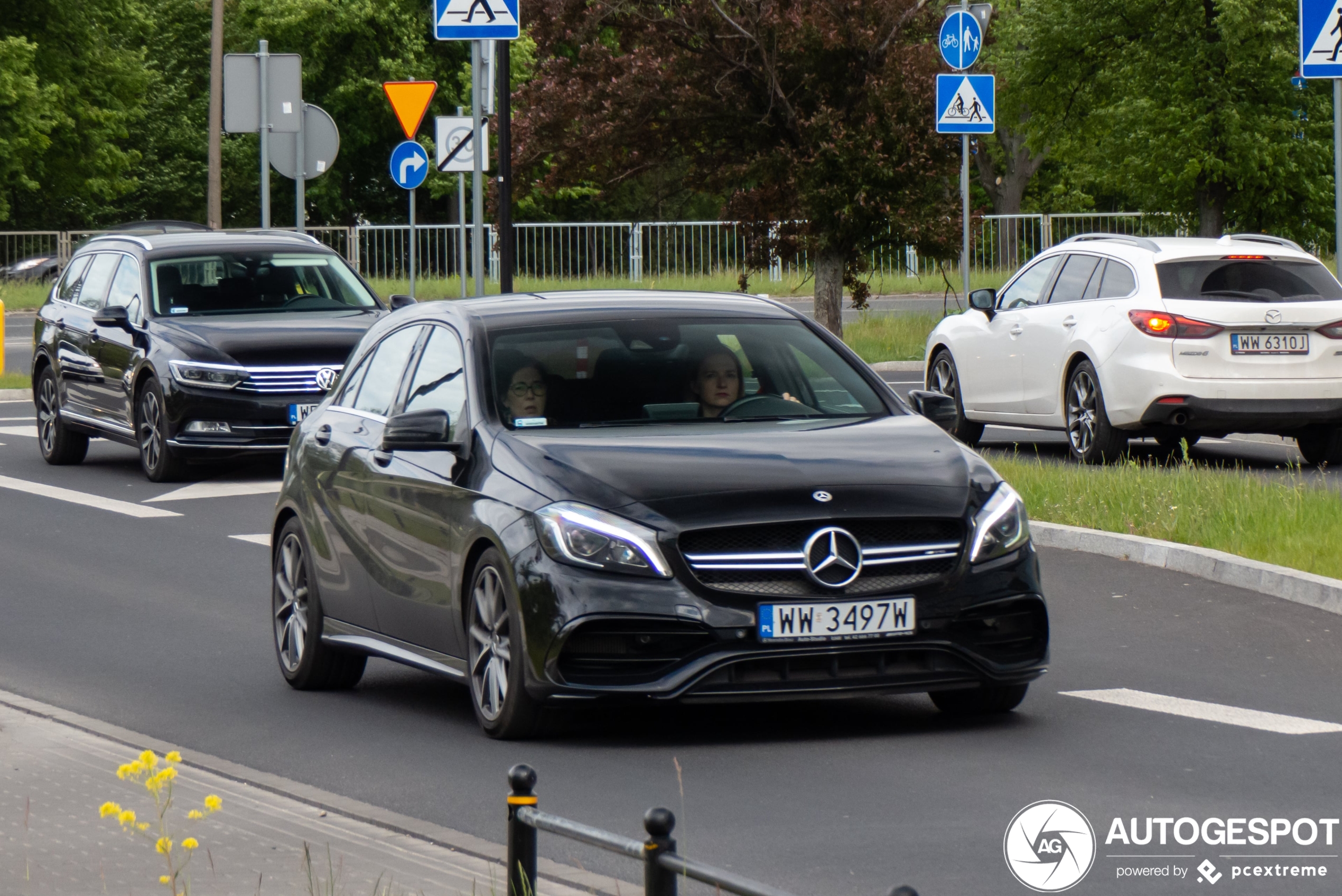 Mercedes-AMG A 45 W176 2015