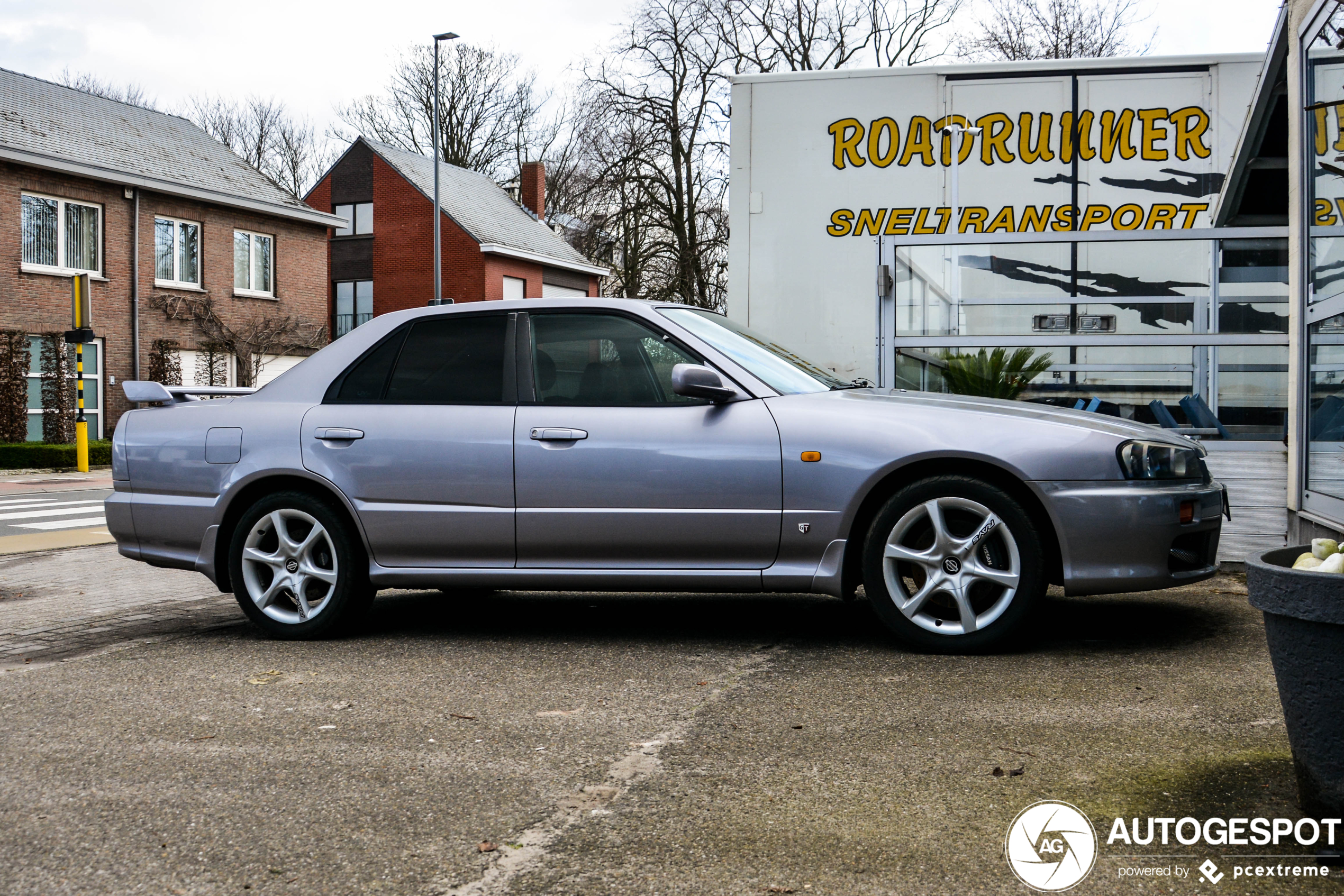 Nissan Skyline R34 Sedan