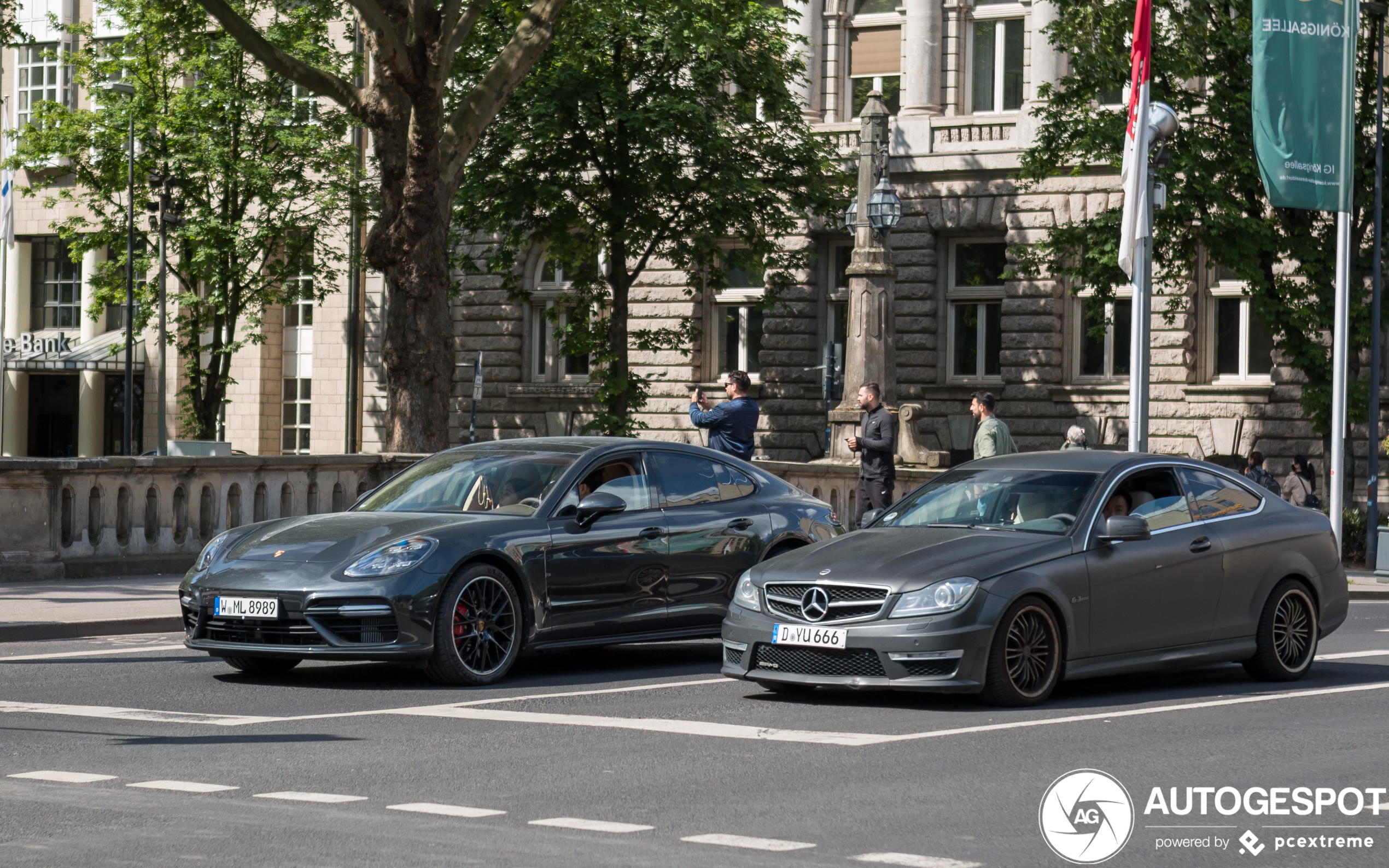 Porsche 971 Panamera Turbo