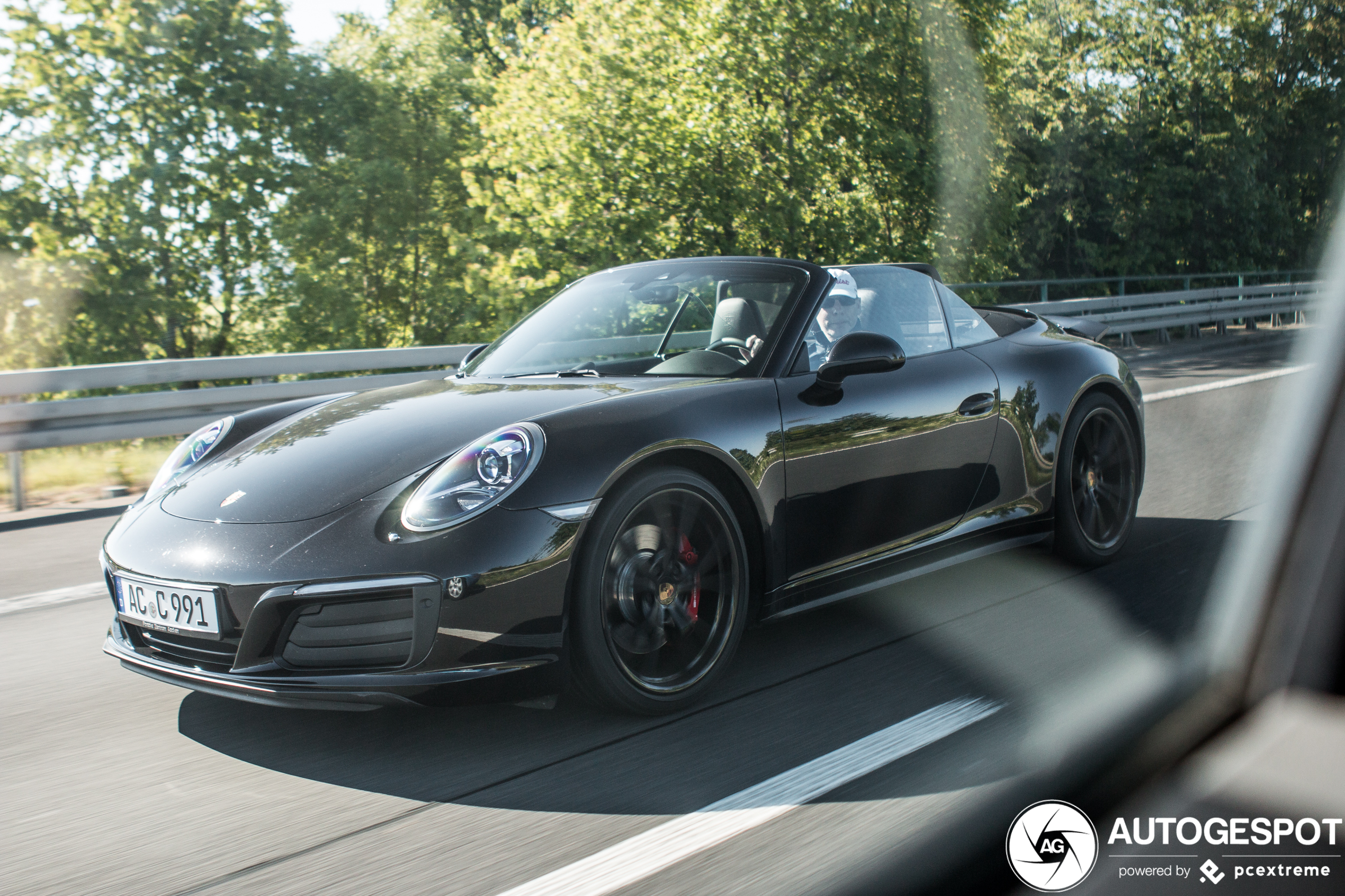 Porsche 991 Carrera 4S Cabriolet MkII