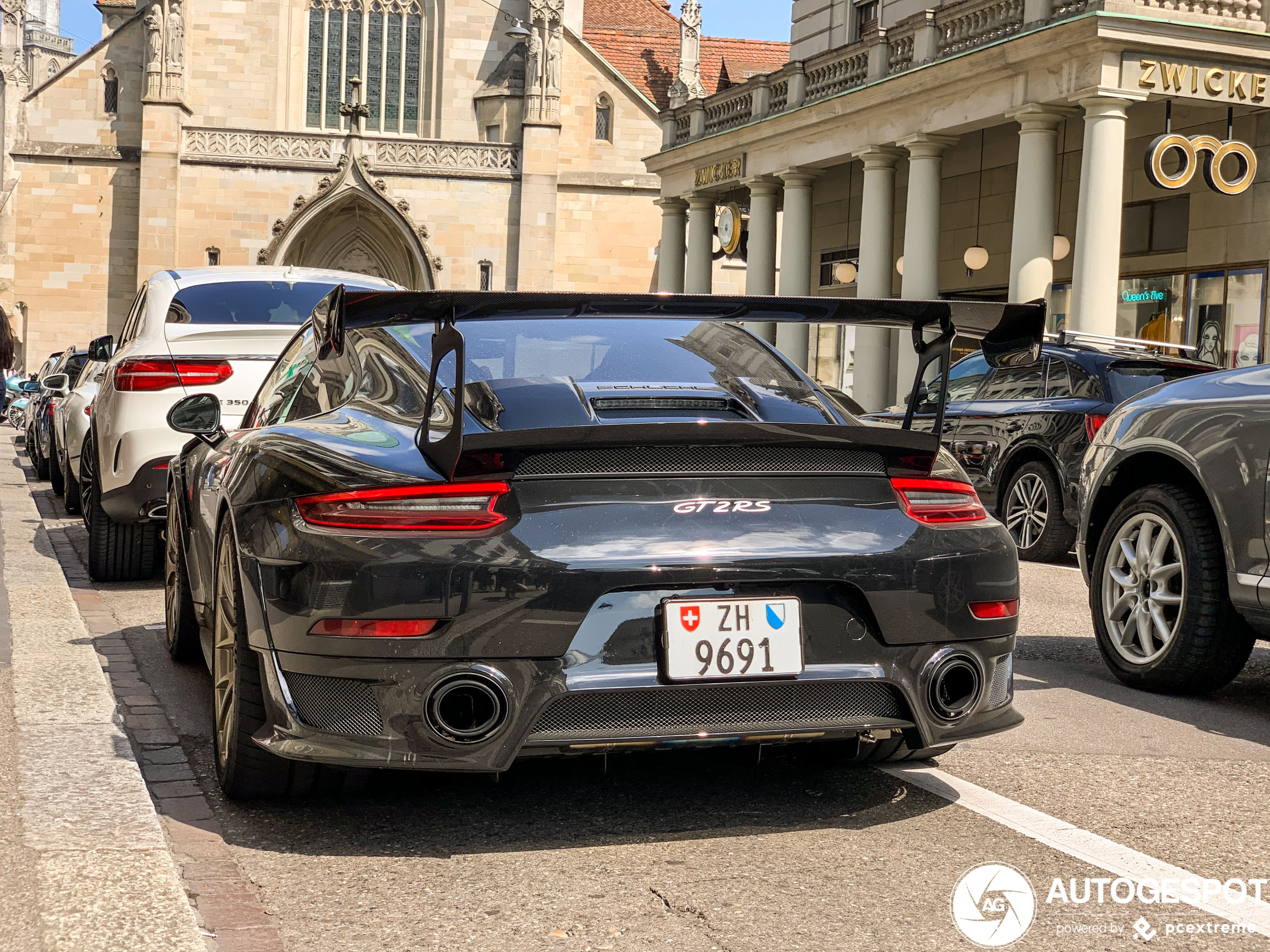 Porsche 991 GT2 RS Weissach Package