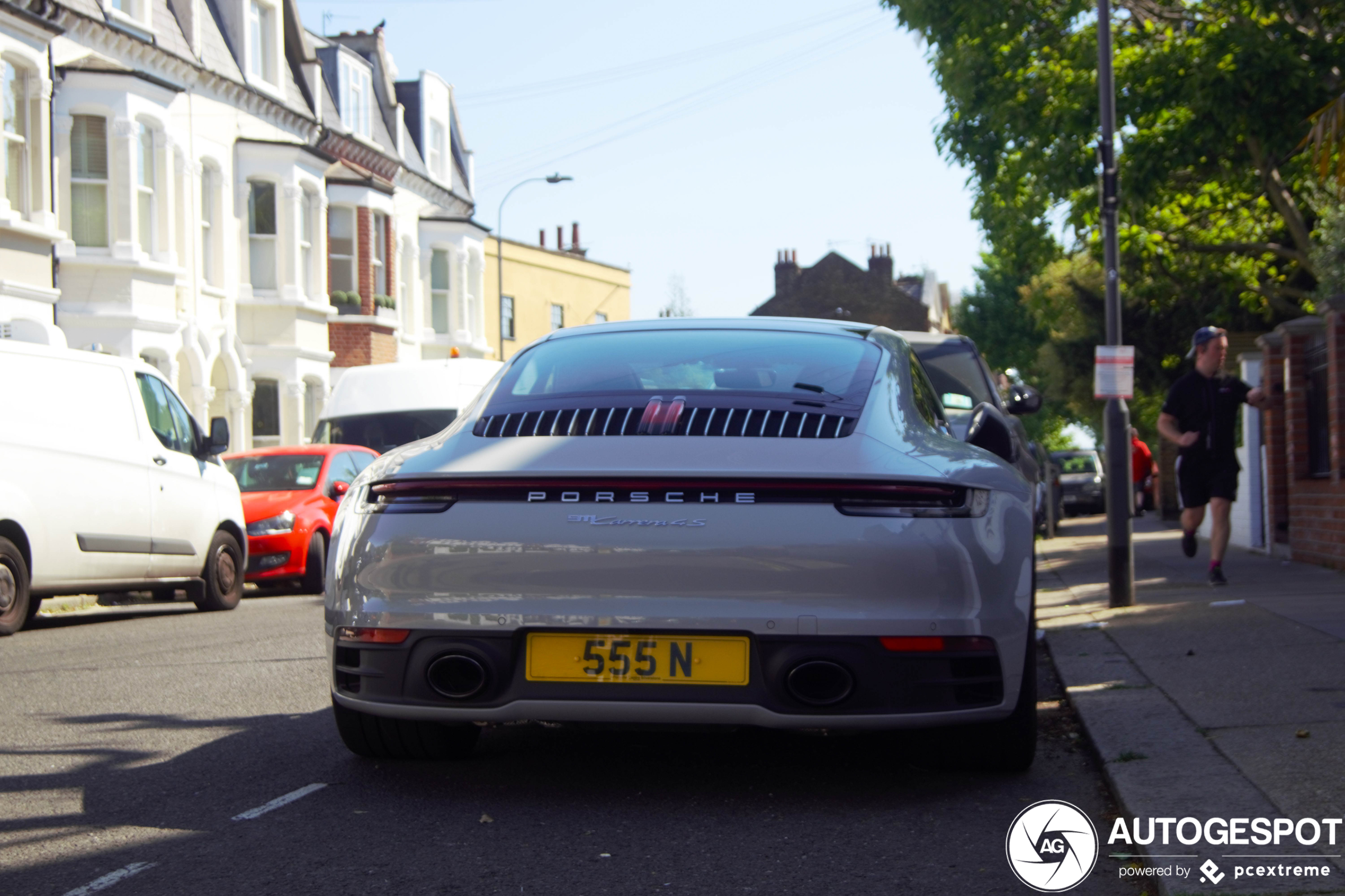 Porsche 992 Carrera 4S