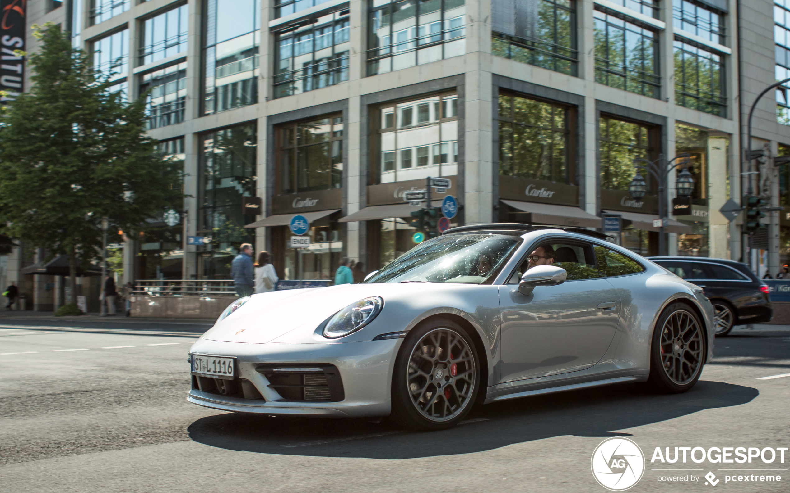 Porsche 992 Carrera 4S