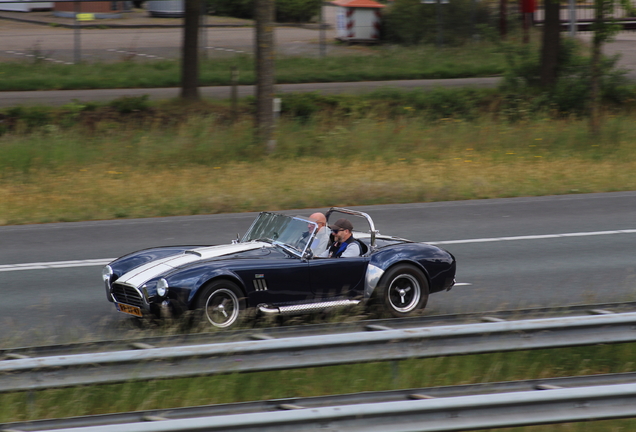 AC Cobra 427