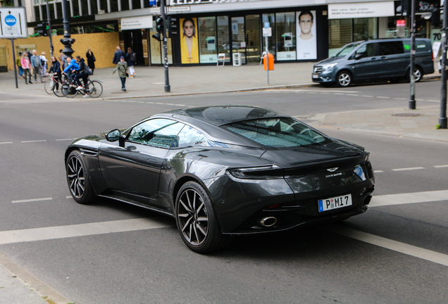 Aston Martin DB11 V8