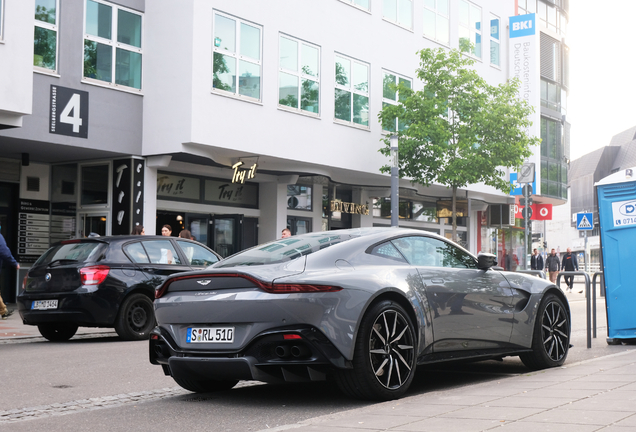 Aston Martin V8 Vantage 2018