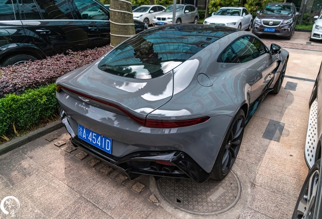 Aston Martin V8 Vantage 2018