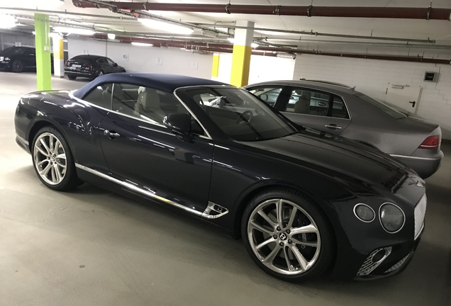 Bentley Continental GTC 2019