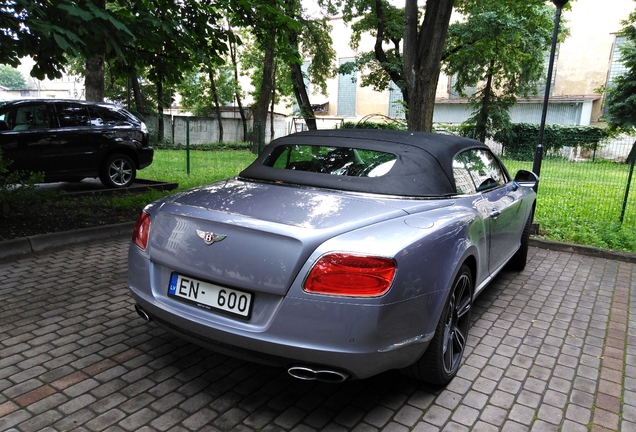 Bentley Continental GTC V8