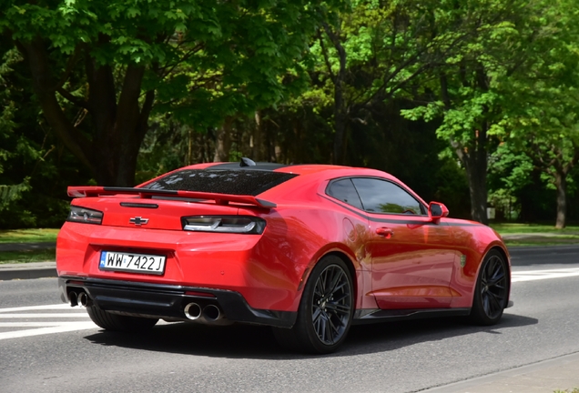 Chevrolet Camaro ZL1 2016