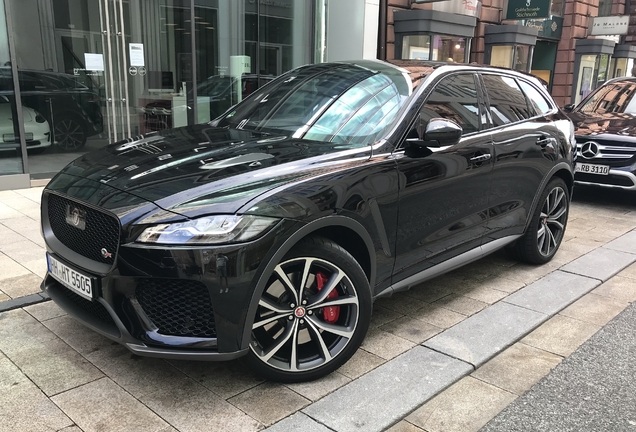 Jaguar F-PACE SVR