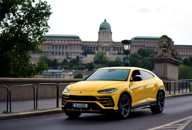 Lamborghini Urus