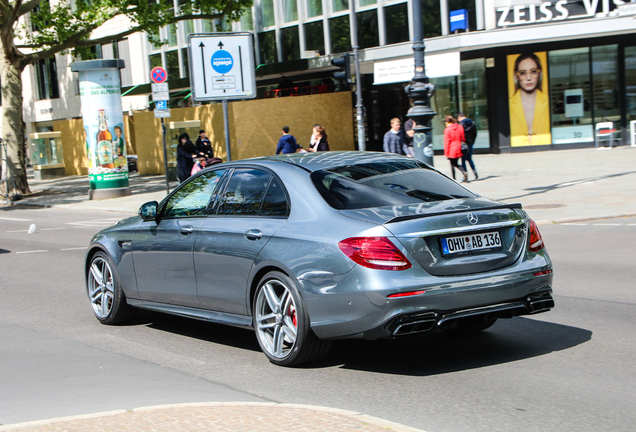 Mercedes-AMG E 63 S W213