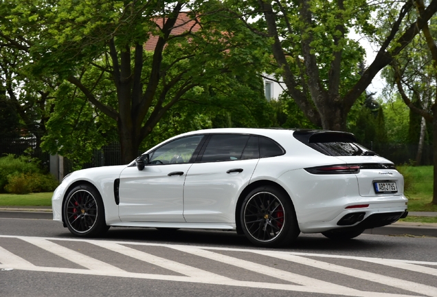 Porsche 971 Panamera Turbo Sport Turismo