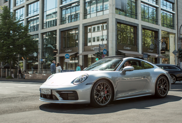 Porsche 992 Carrera 4S