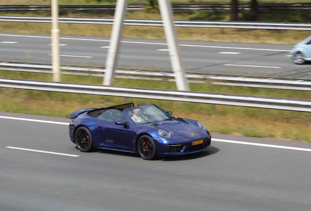 Porsche 992 Carrera 4S Cabriolet