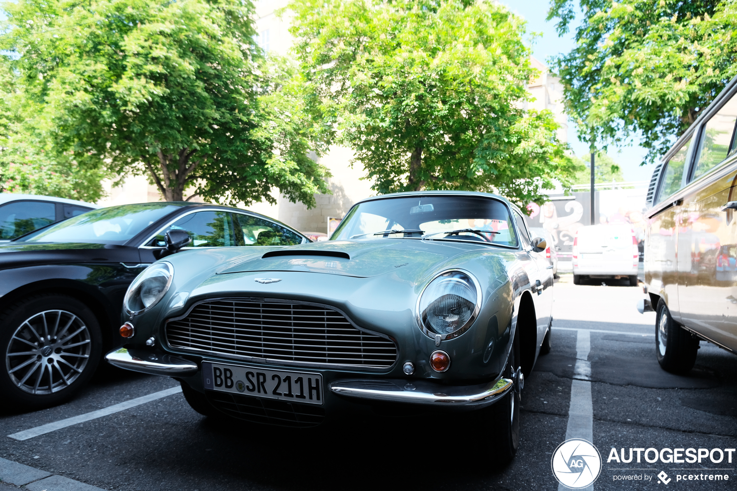 Aston Martin DB6 MKI