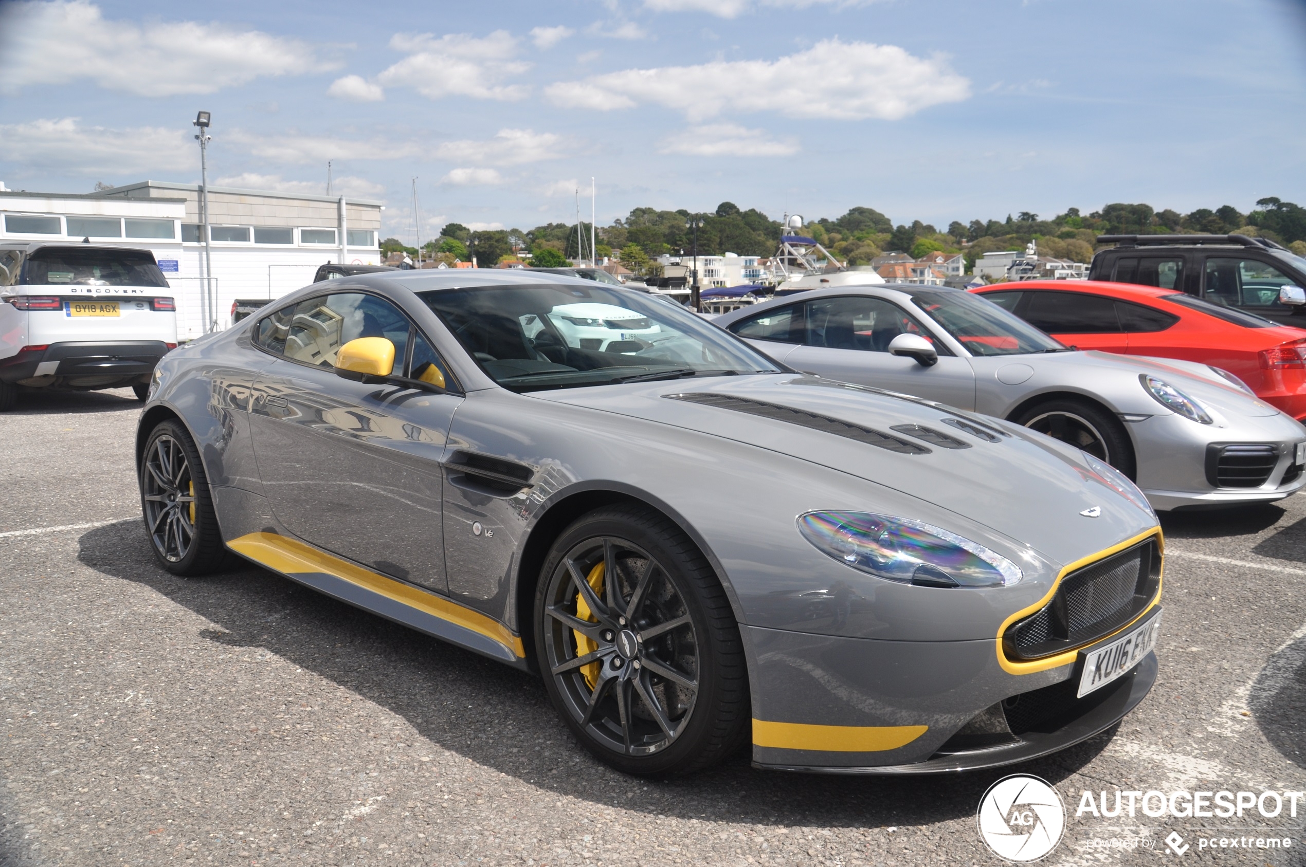 Aston Martin V12 Vantage S