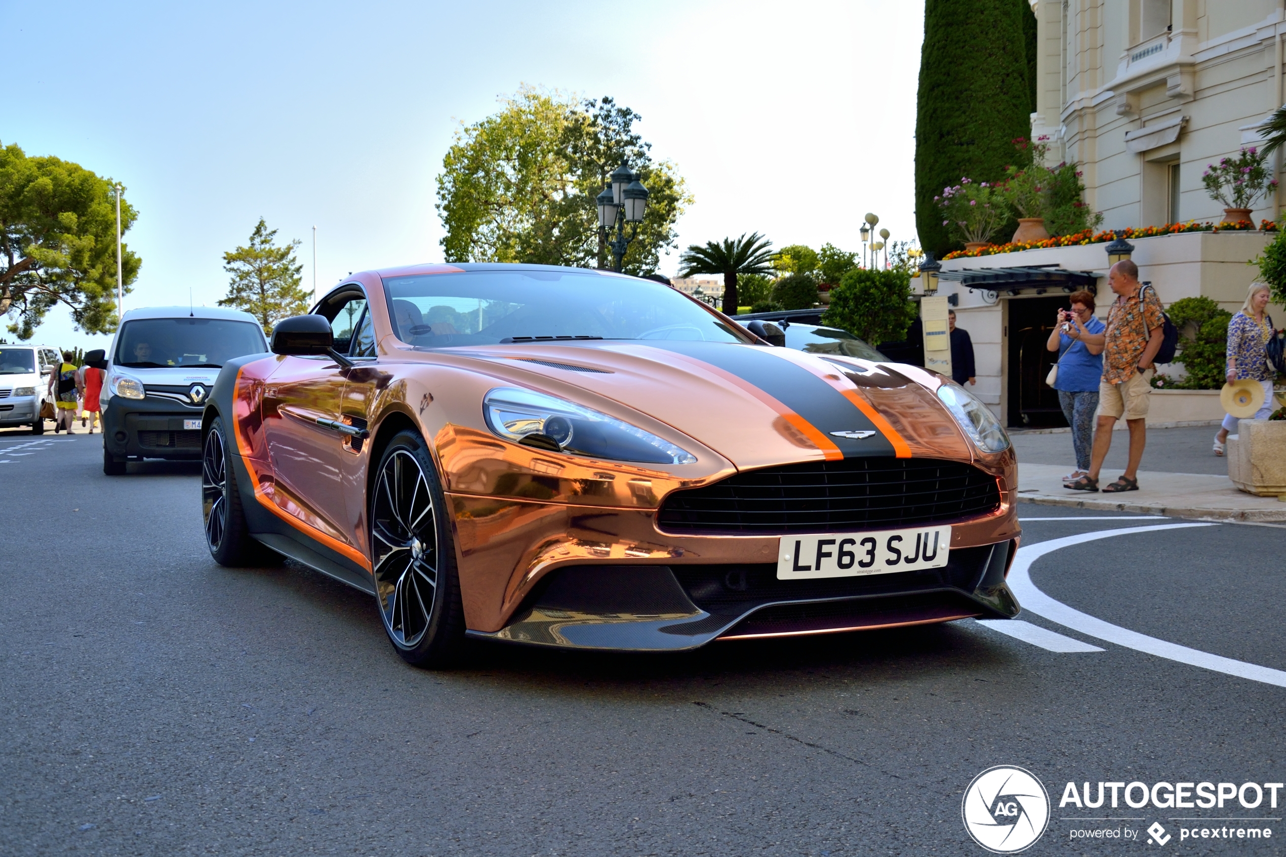 Aston Martin Vanquish 2013