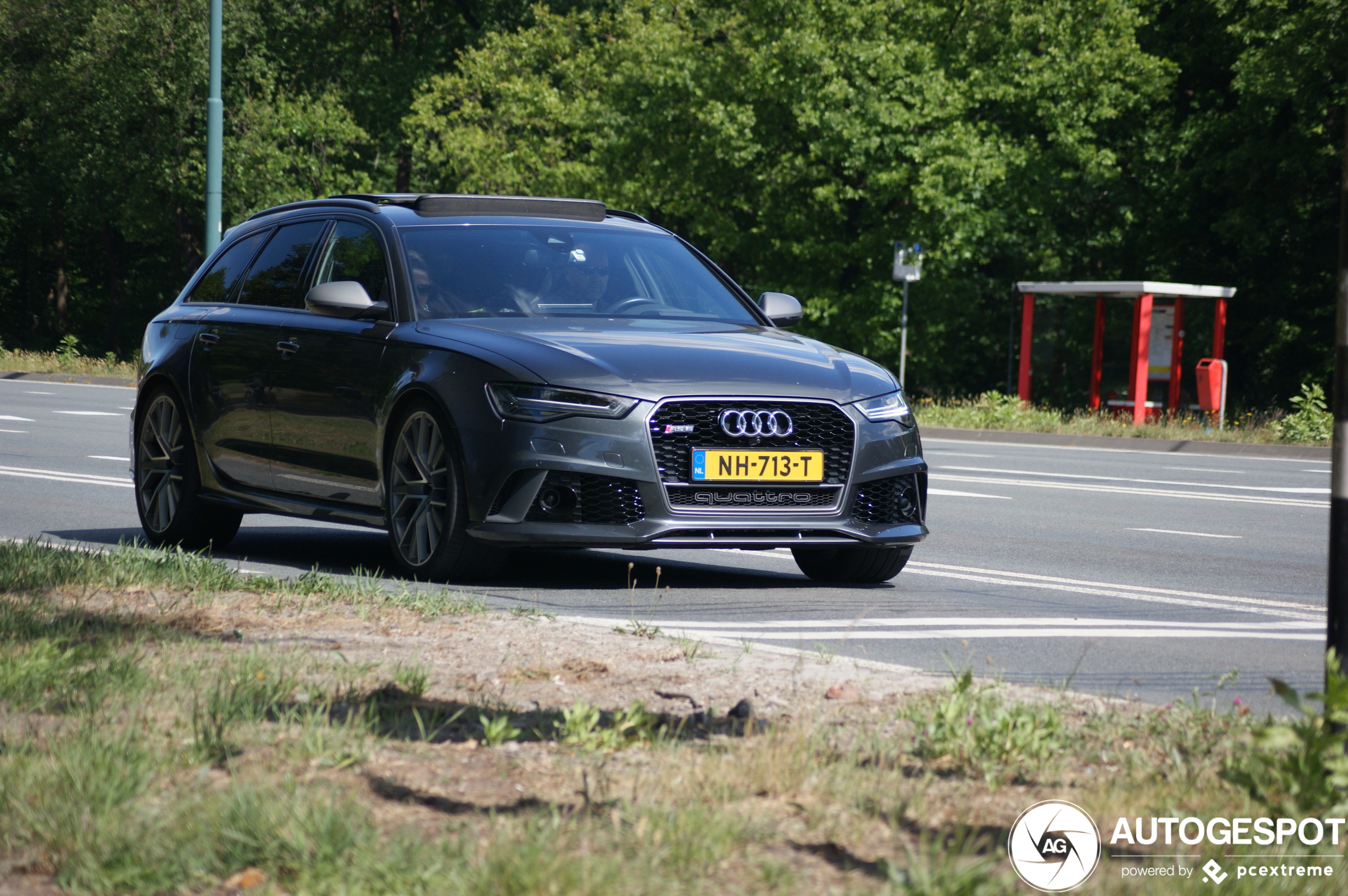 Audi RS6 Avant C7 2015