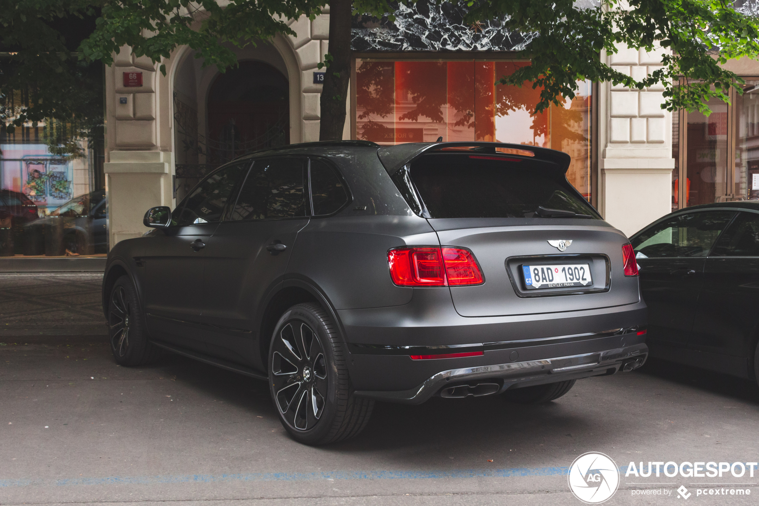 Bentley Bentayga V8 Huntsman Edition