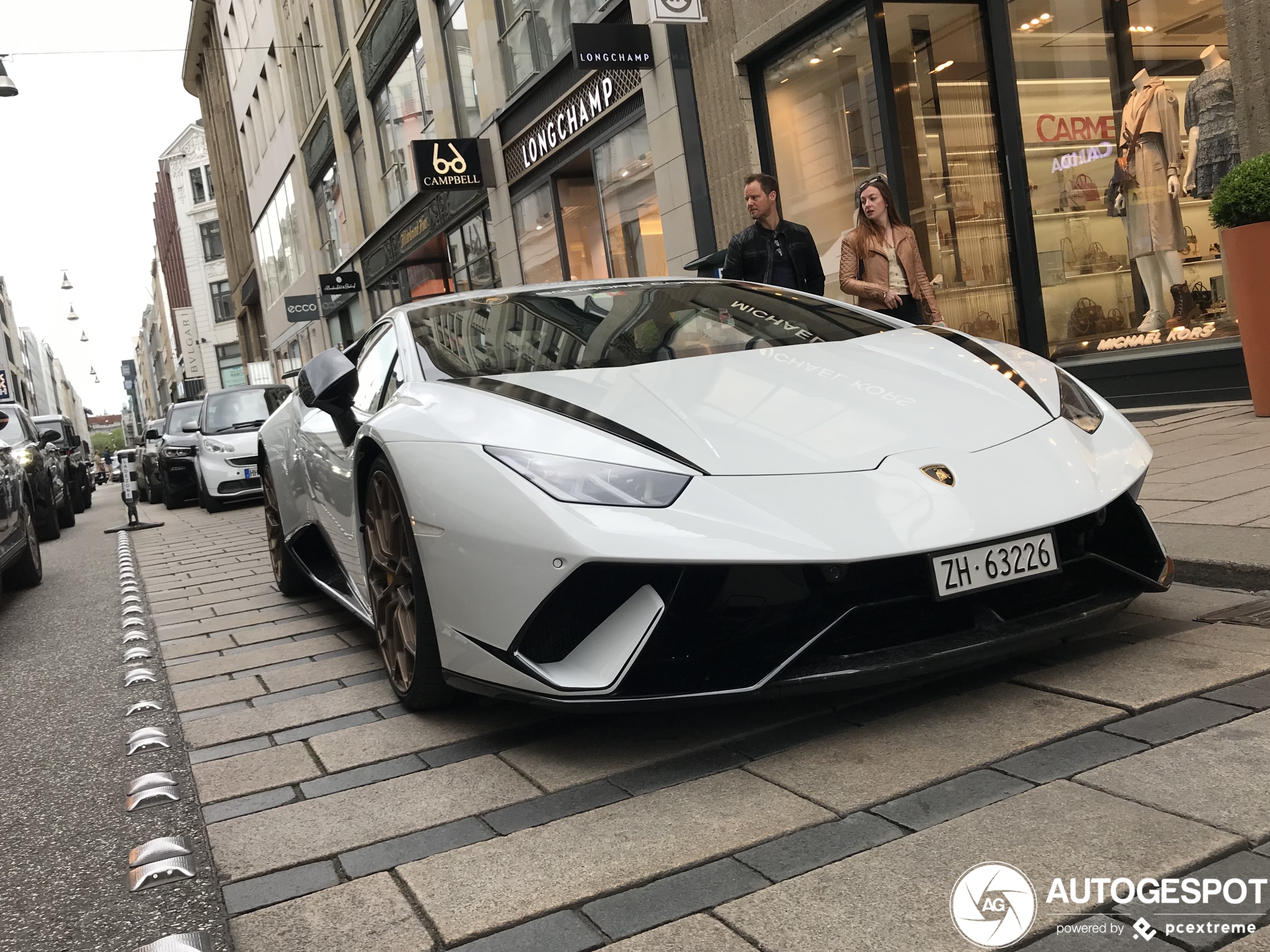 Lamborghini Huracán LP640-4 Performante