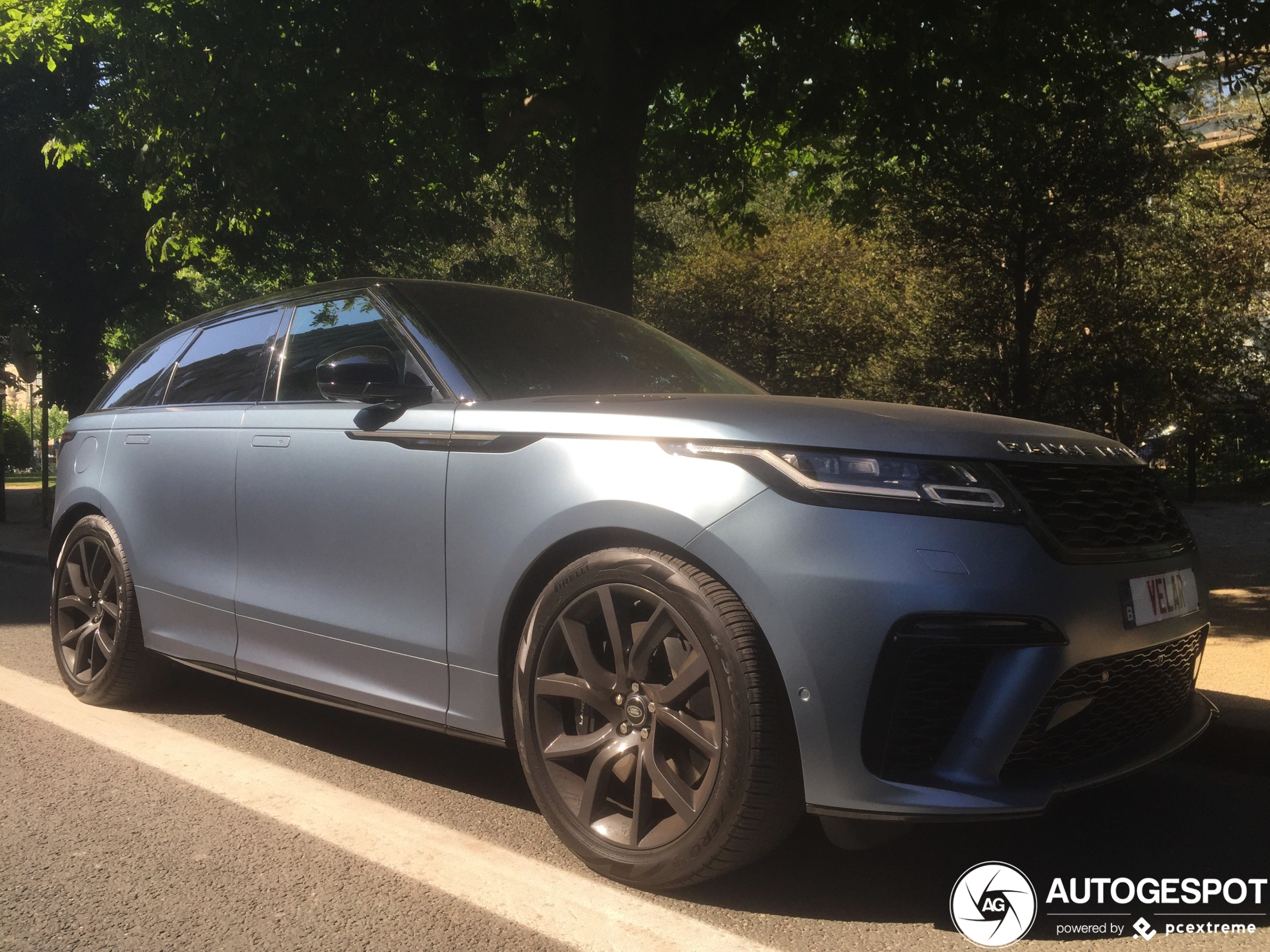 Land Rover Range Rover Velar SVAutobiography