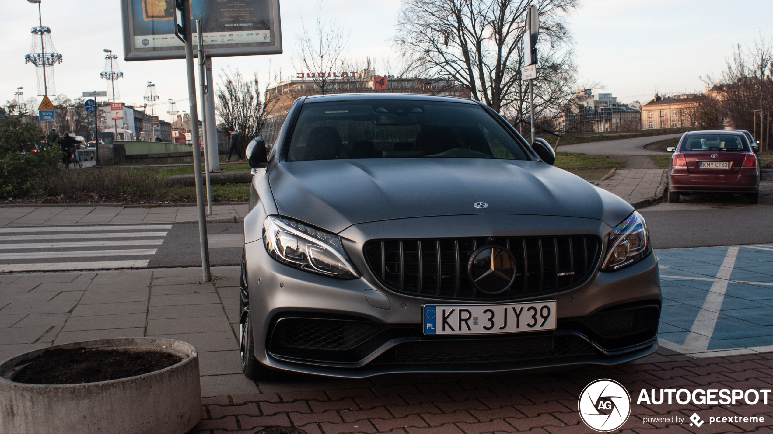 Mercedes-AMG C 63 S W205