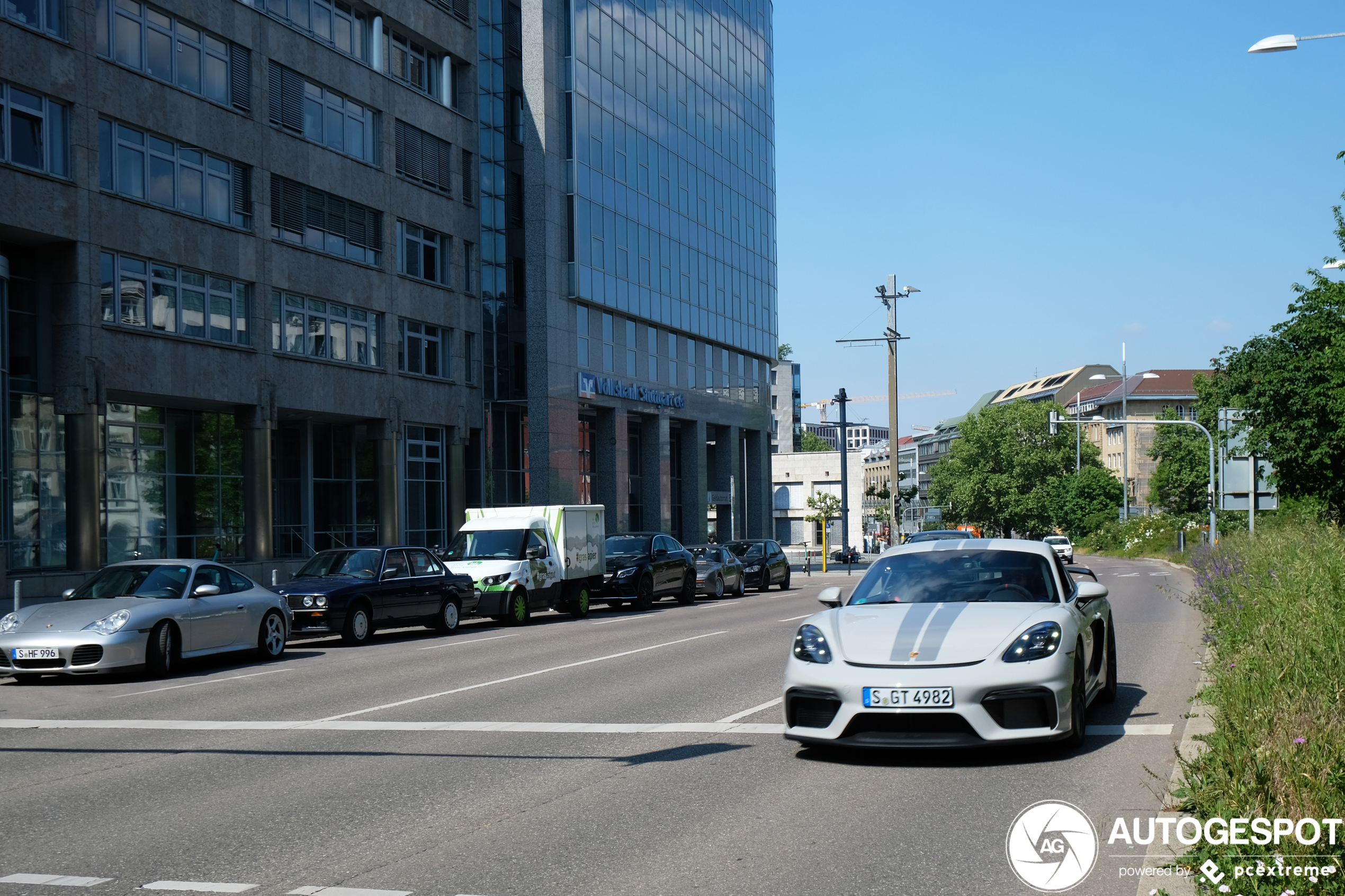 Porsche 718 Cayman GT4