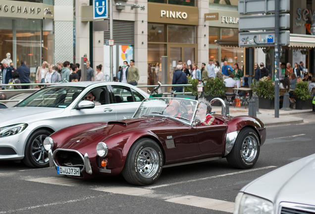 AC Cobra 427