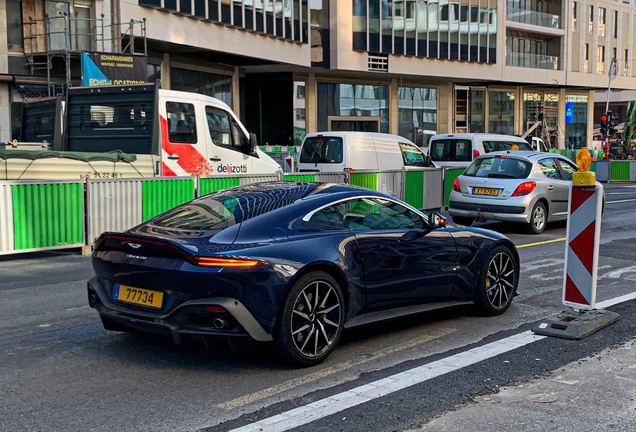 Aston Martin V8 Vantage 2018