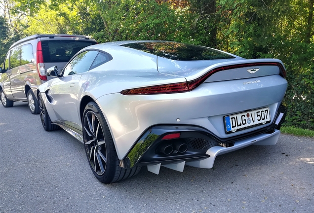 Aston Martin V8 Vantage 2018