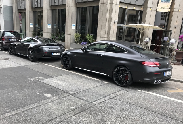 Aston Martin V8 Vantage S