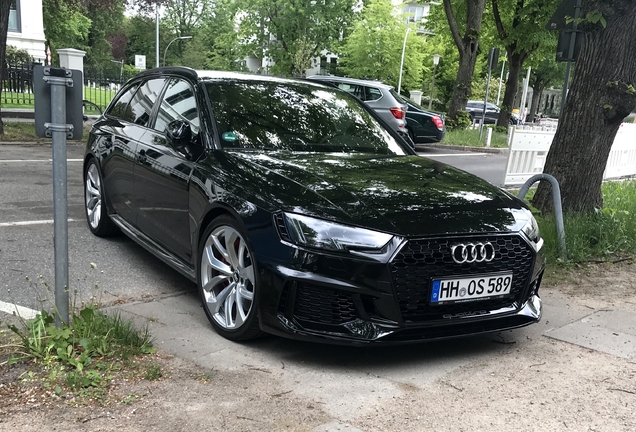 Audi RS4 Avant B9