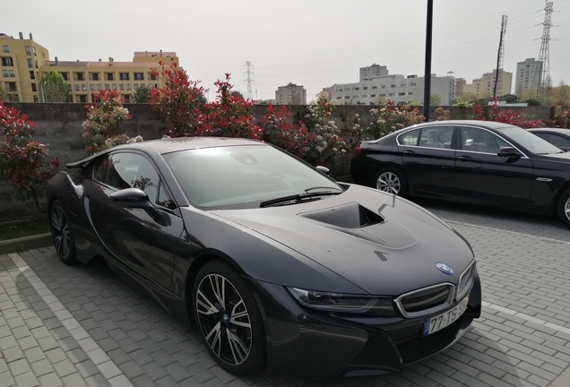 BMW i8