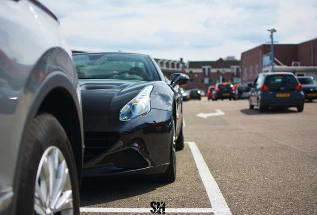 Ferrari California T