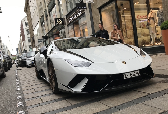 Lamborghini Huracán LP640-4 Performante