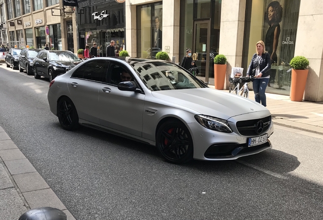 Mercedes-AMG C 63 S W205