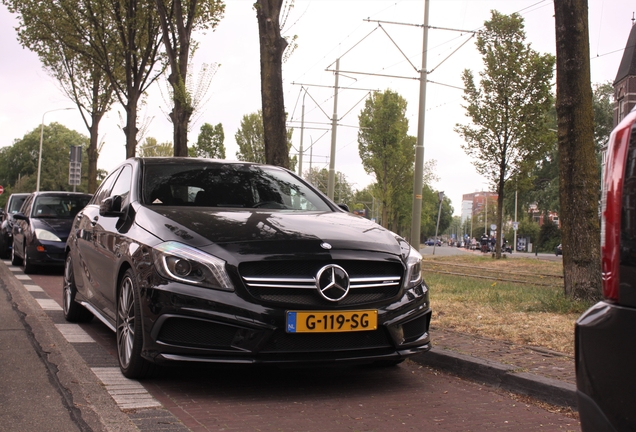 Mercedes-Benz A 45 AMG