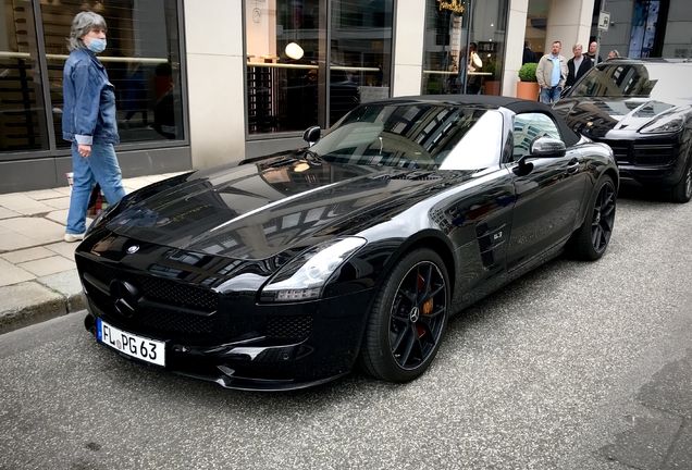 Mercedes-Benz SLS AMG GT Roadster Final Edition