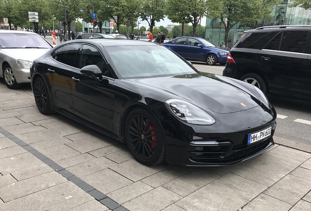 Porsche 971 Panamera GTS MkI