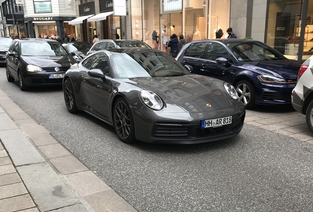 Porsche 992 Carrera 4S