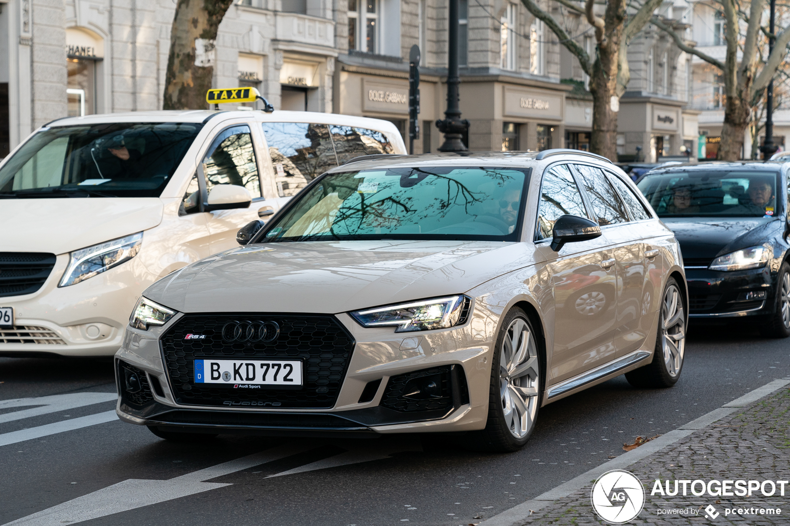 Audi RS4 Avant B9