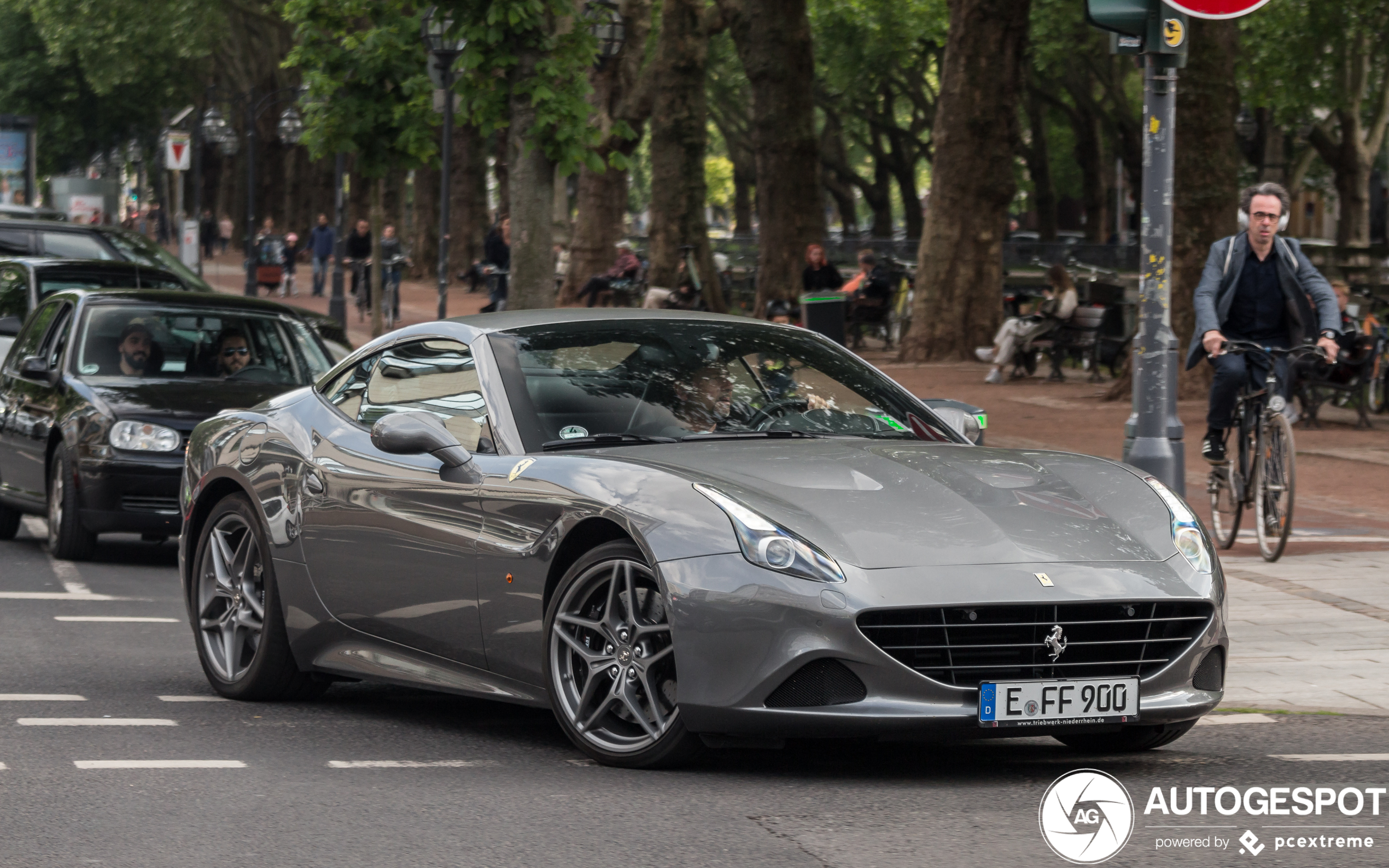 Ferrari California T