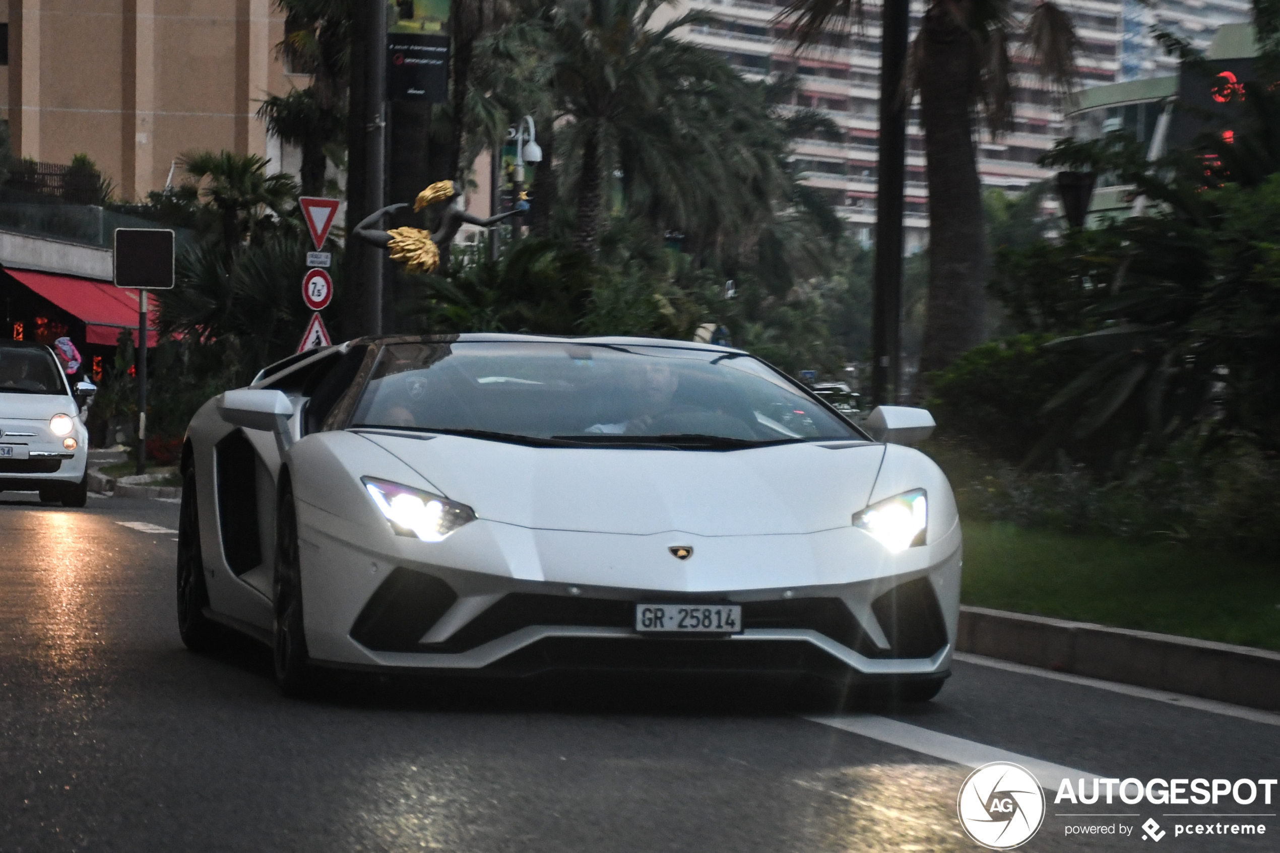 Lamborghini Aventador S LP740-4 Roadster