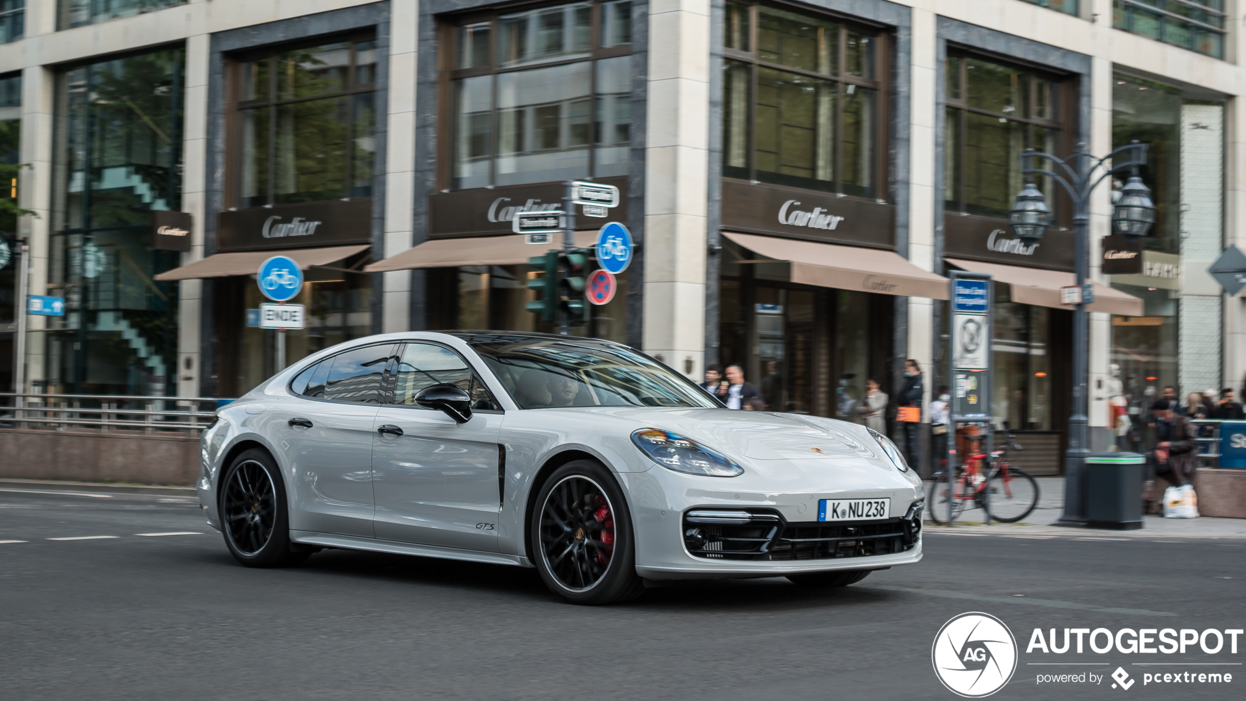 Porsche 971 Panamera GTS MkI