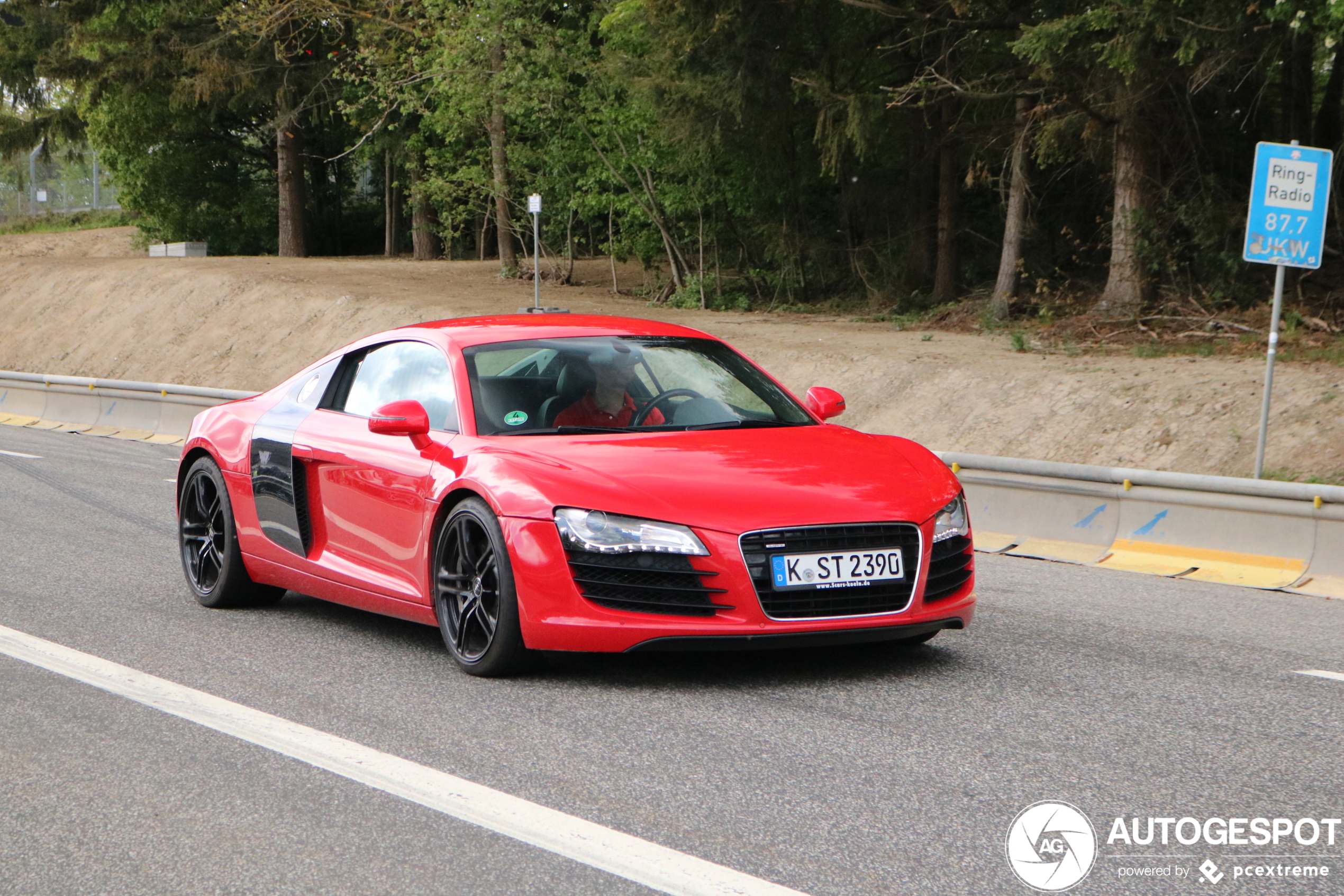 Audi R8