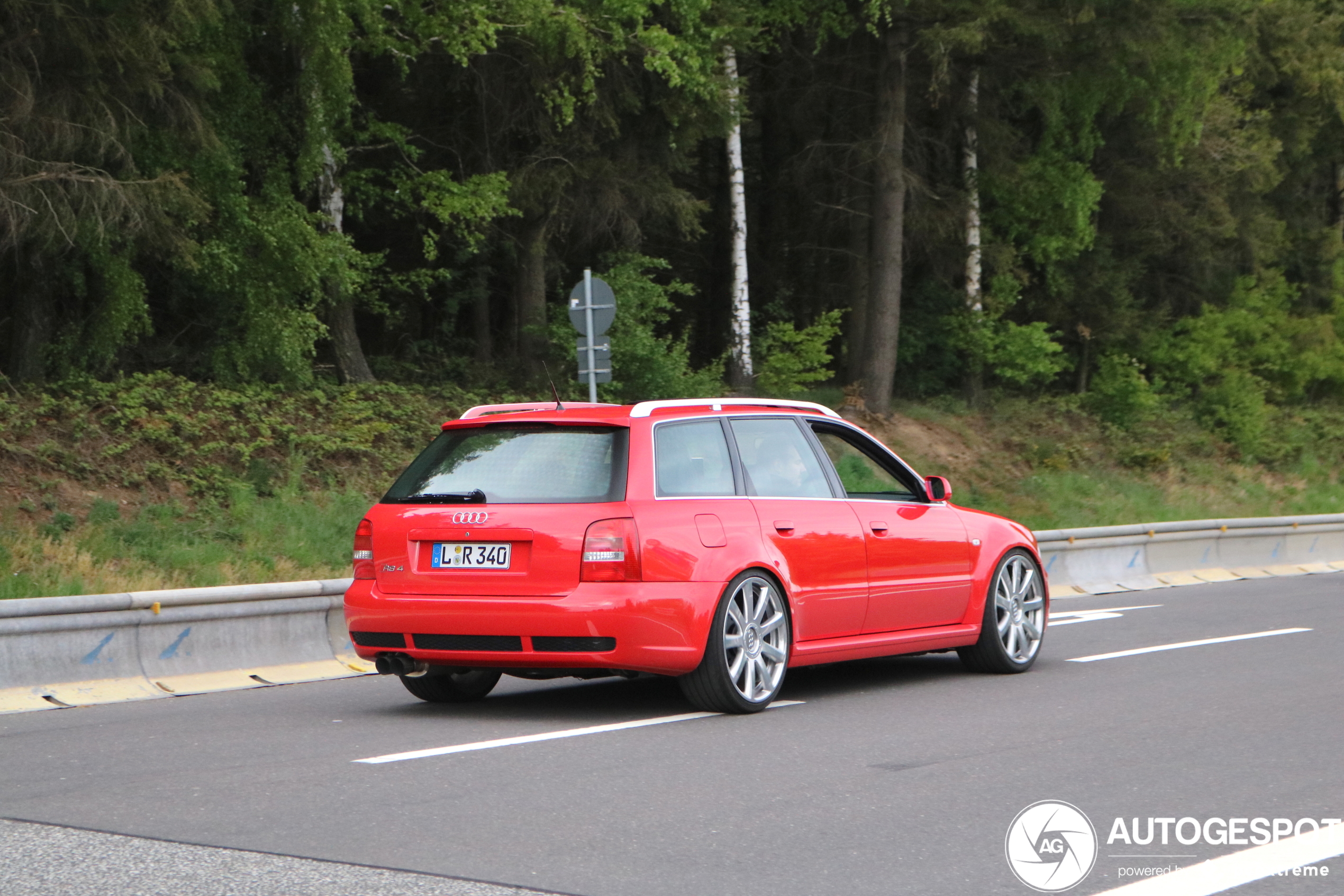 Audi RS4 Avant B5