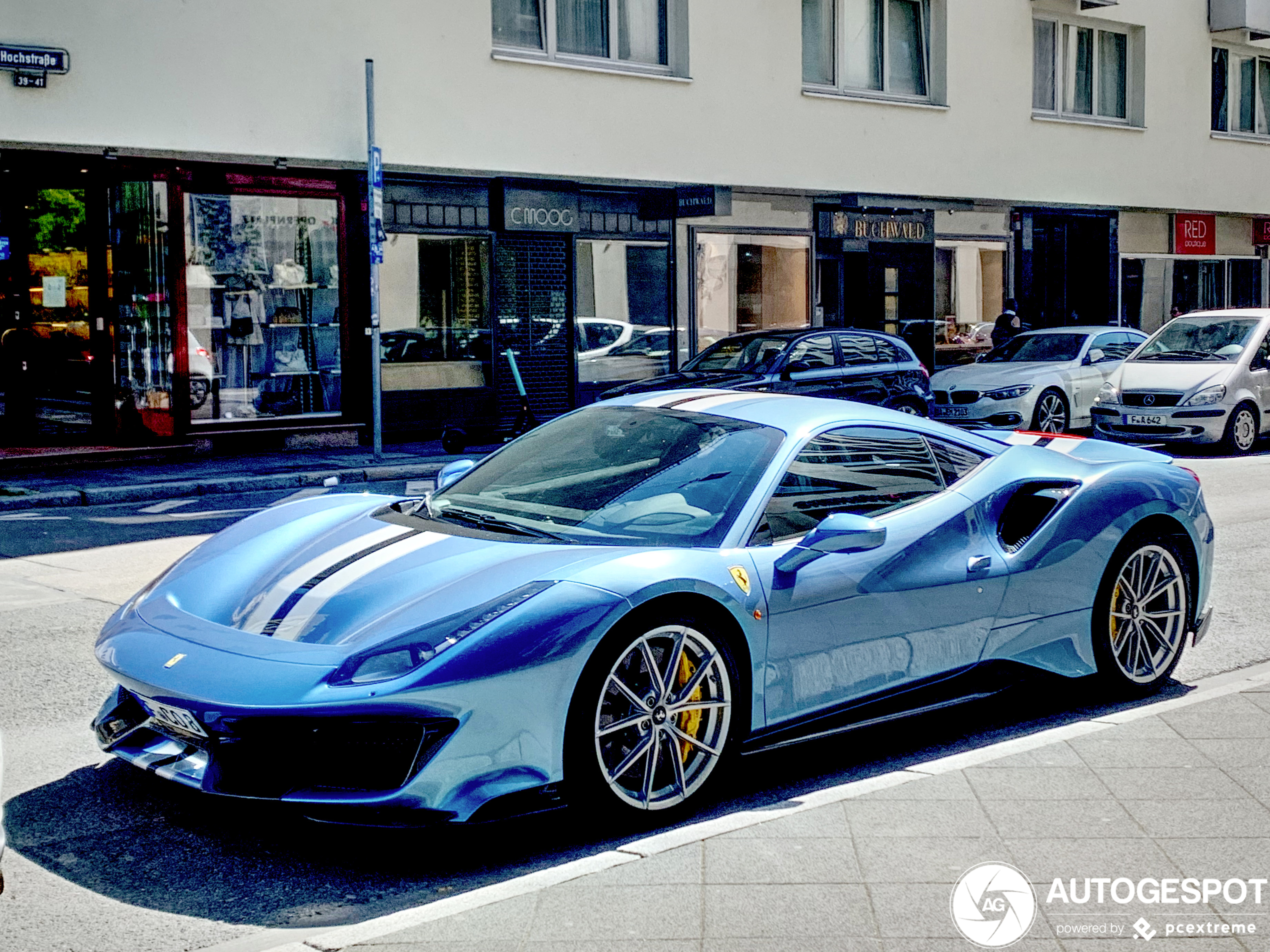 Ferrari 488 Pista